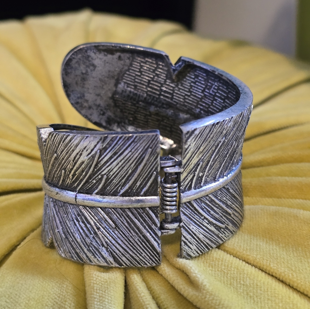 Silver Leaf Bracelet - image 3